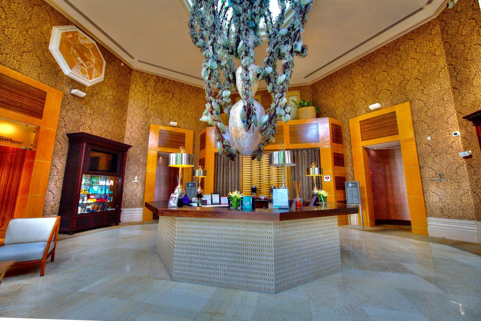 Grand Luxxe Two Bedroom Suite - نويفو فايارتا المظهر الخارجي الصورة